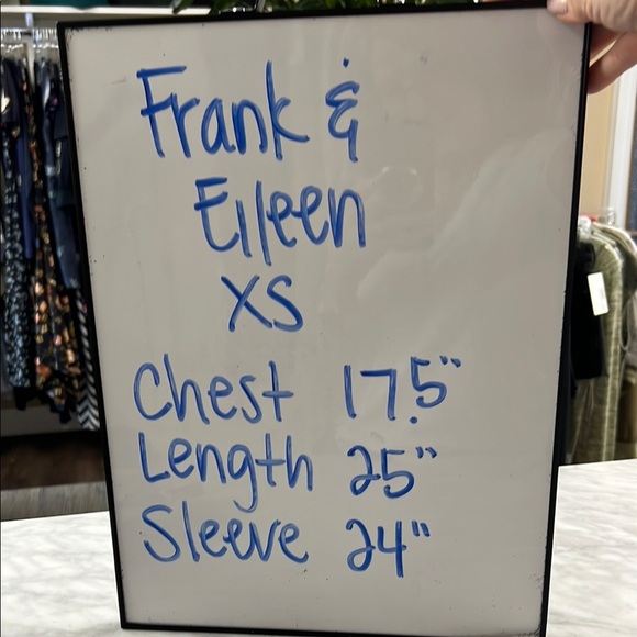 Frank & Eileen Ditzy Floral Long Sleeve Linen Button Front Shirt Size XS - Picture 8 of 10